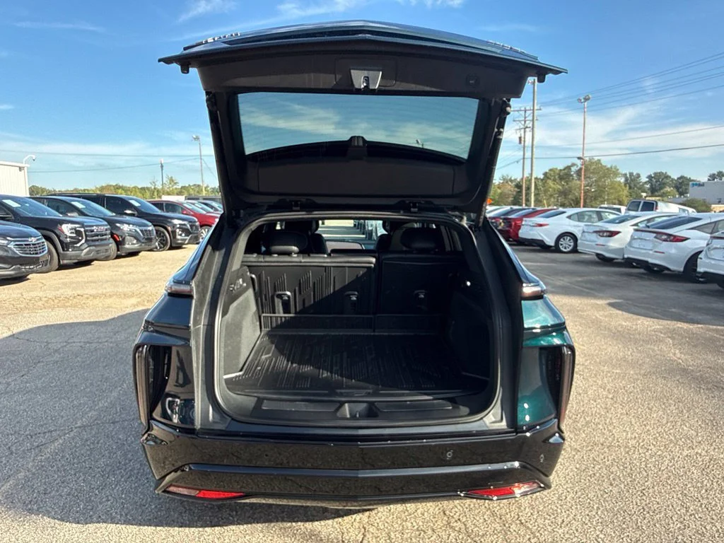 Used 2024 Emerald Lake Metallic Cadillac Sport 2 image 32