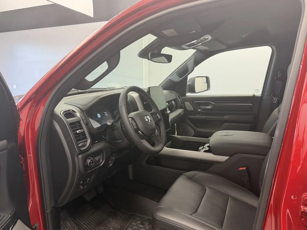 New 2026 Molten Red Pearl-Coat Exterior Paint Ram Rebel image 21