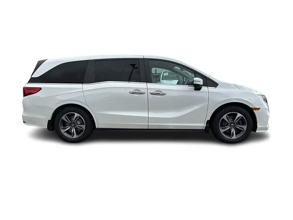Used 2018 White Diamond Pearl Honda EXL Navi Dilawri Certified   Clean Title   Regular image 16