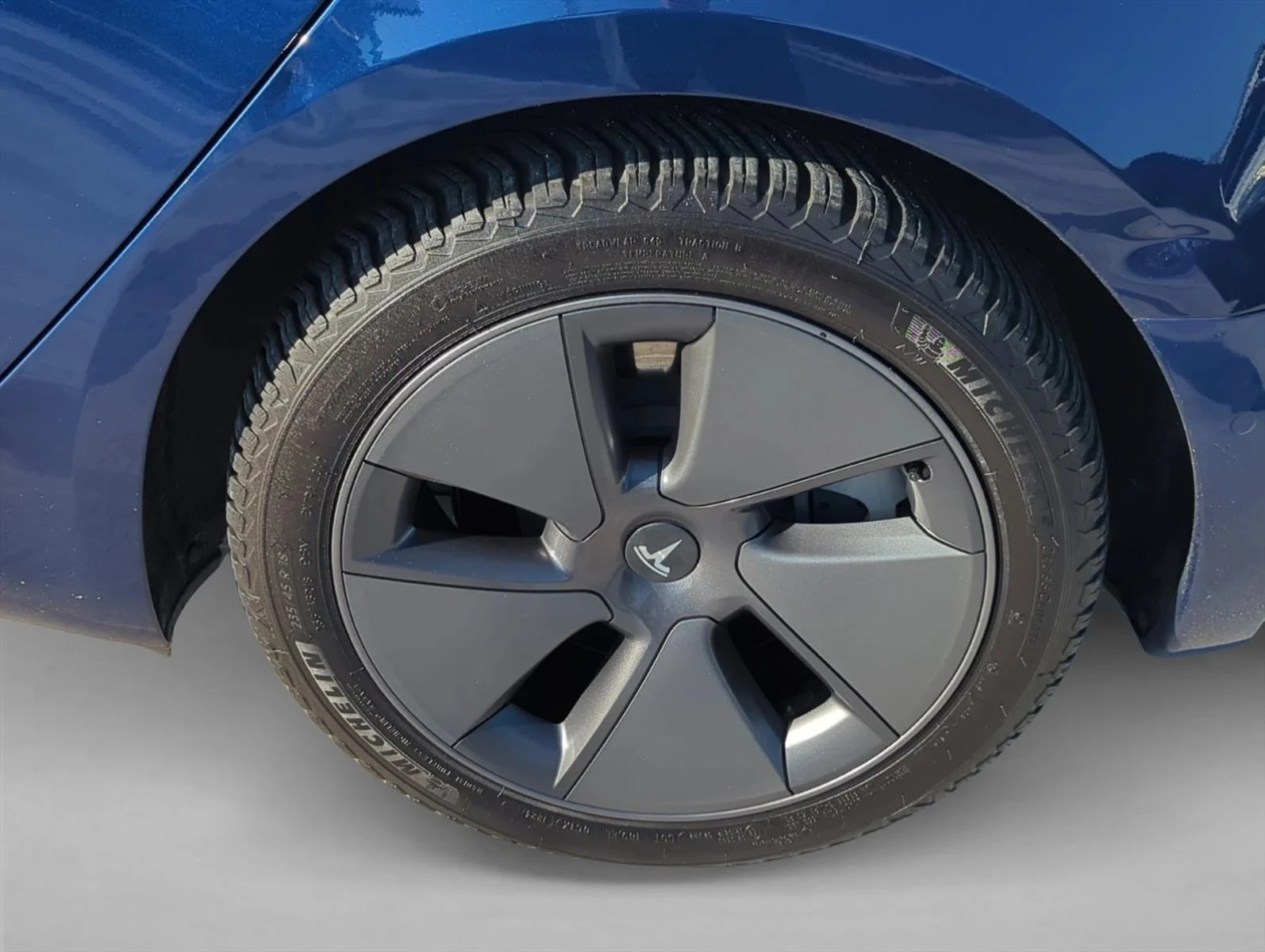 Used 2022 Blue Tesla Long Range image 7