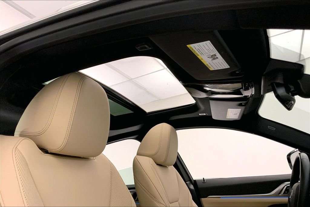 Used 2023 Mineral White Metallic BMW  image 26