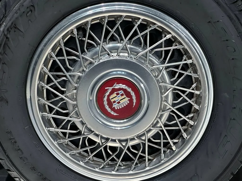 Used 1989  Cadillac NA image 15