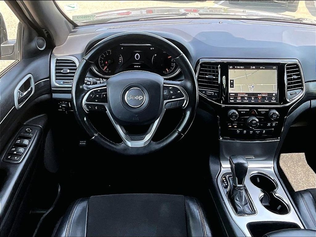 Used 2020 Gray Jeep Altitude image 17