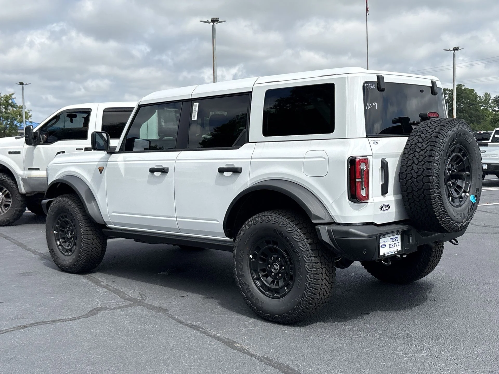 New 2026 Oxford White Ford Badlands® image 20