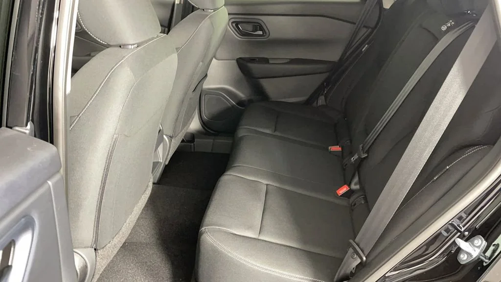 2025 Nissan Rogue S - Photo 13