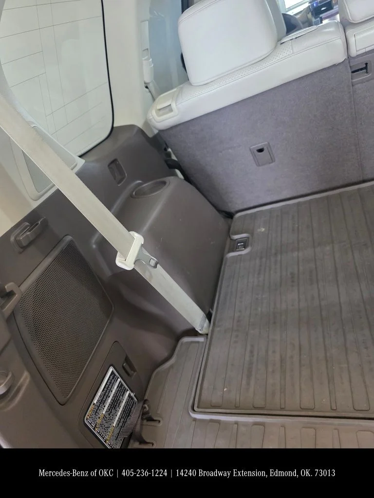 Used 2014 White Lexus 460 Luxury image 16