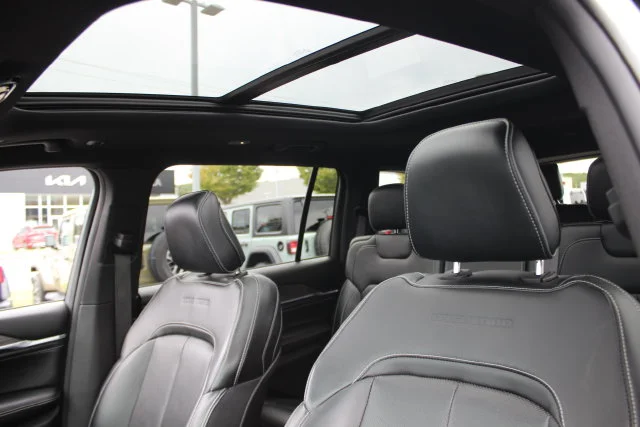 Used 2023 White Jeep Overland image 26