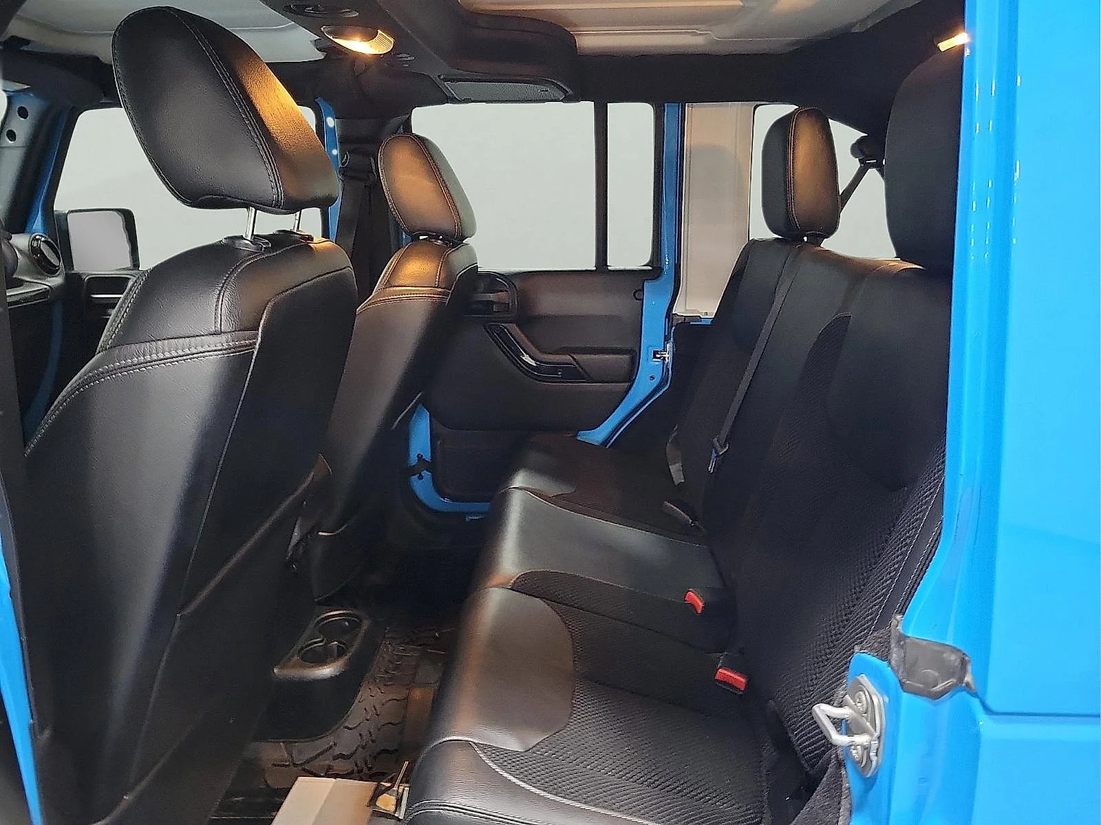 Used 2017 Chief Clearcoat Jeep Winter image 8