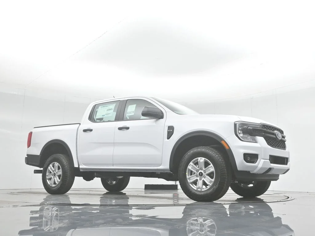New 2025 White Ford XL image 3