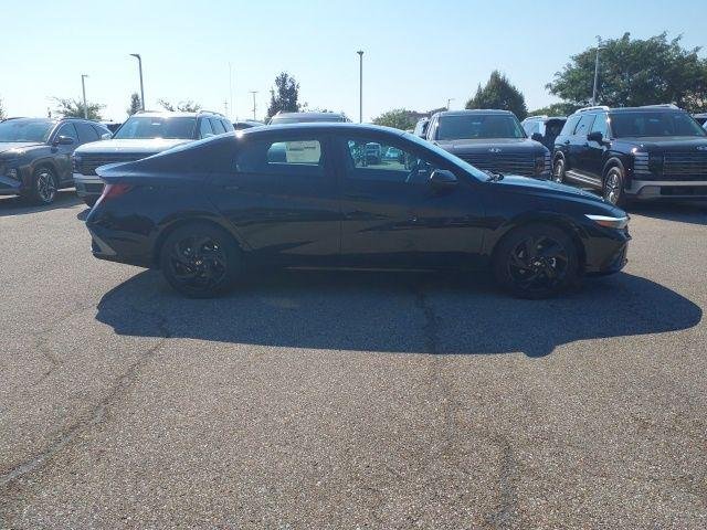 New 2026 Abyss Black Hyundai SEL Sport image 5