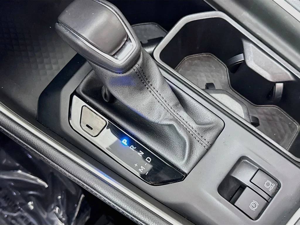 Used 2024 Silver Toyota Platinum image 17