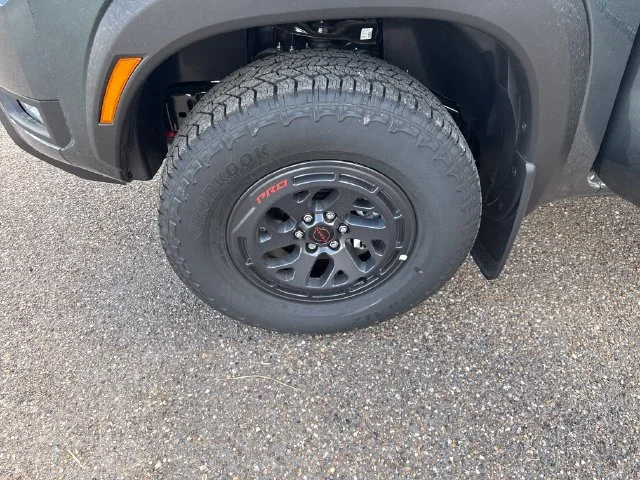 New 2027 Alpine Metallic Nissan Crew Cab PRO-4X® image 17