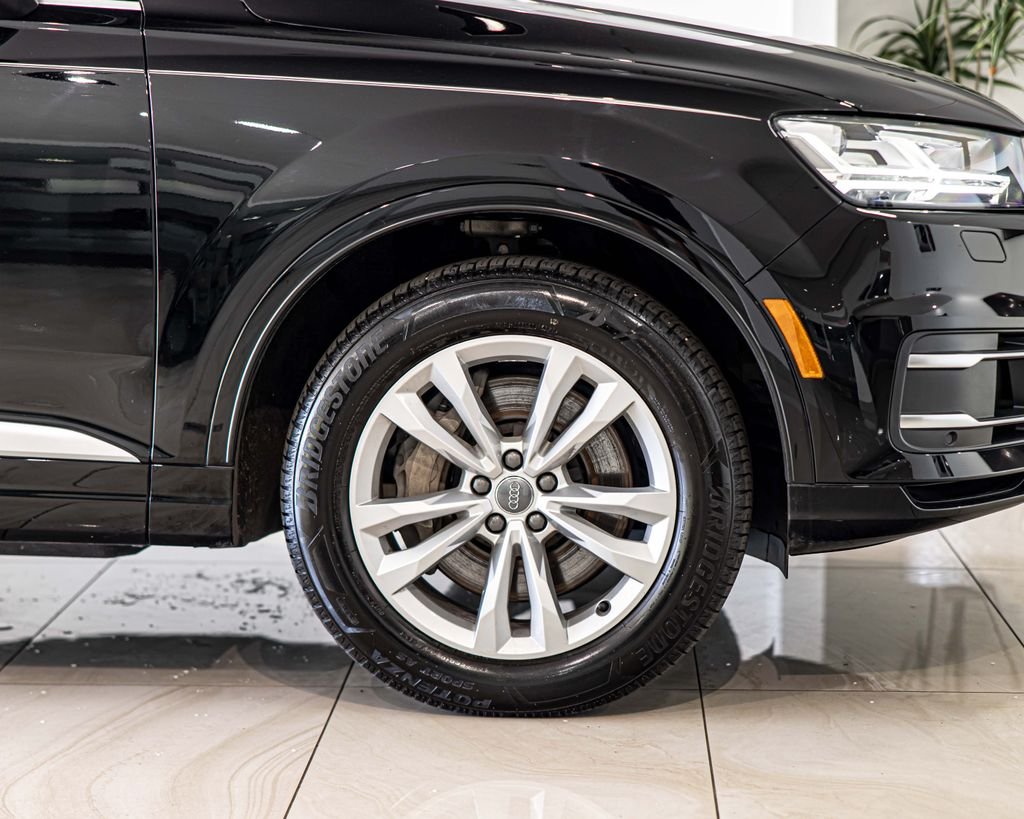 Used 2019 Black Audi 55 Premium image 10