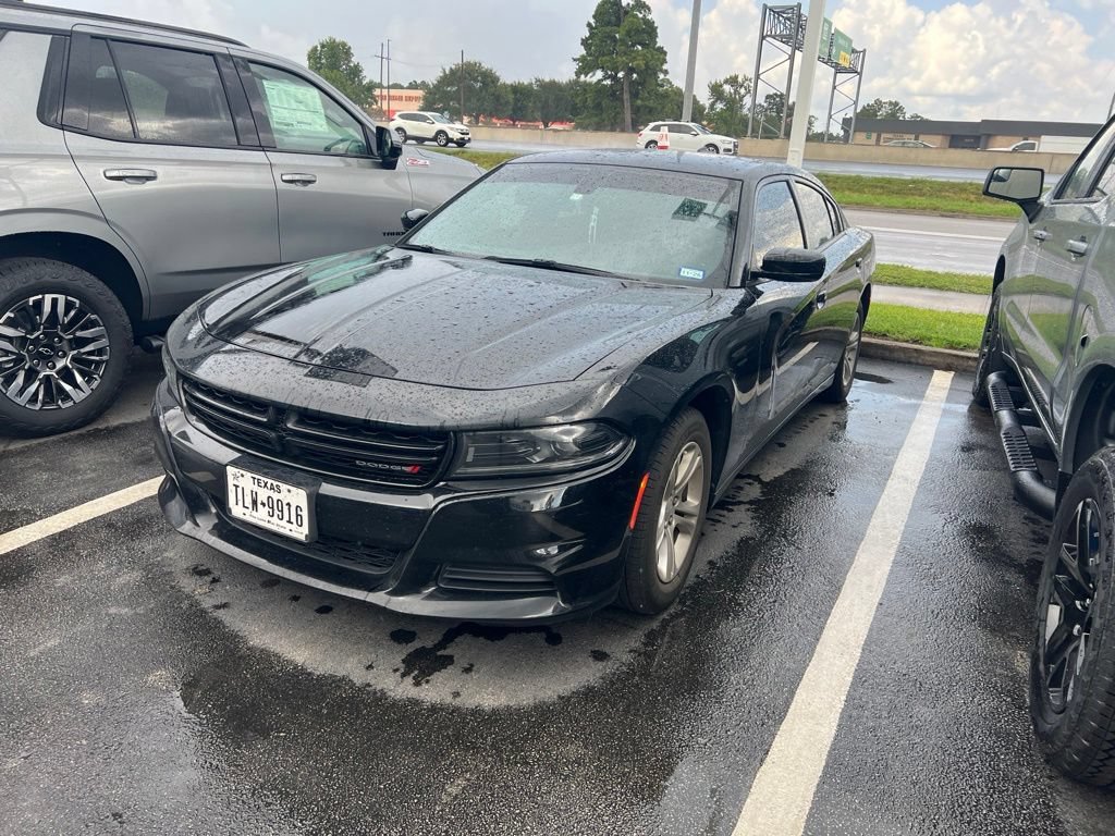 Used 2023 Pitch Black Cle Dodge SXT image 1