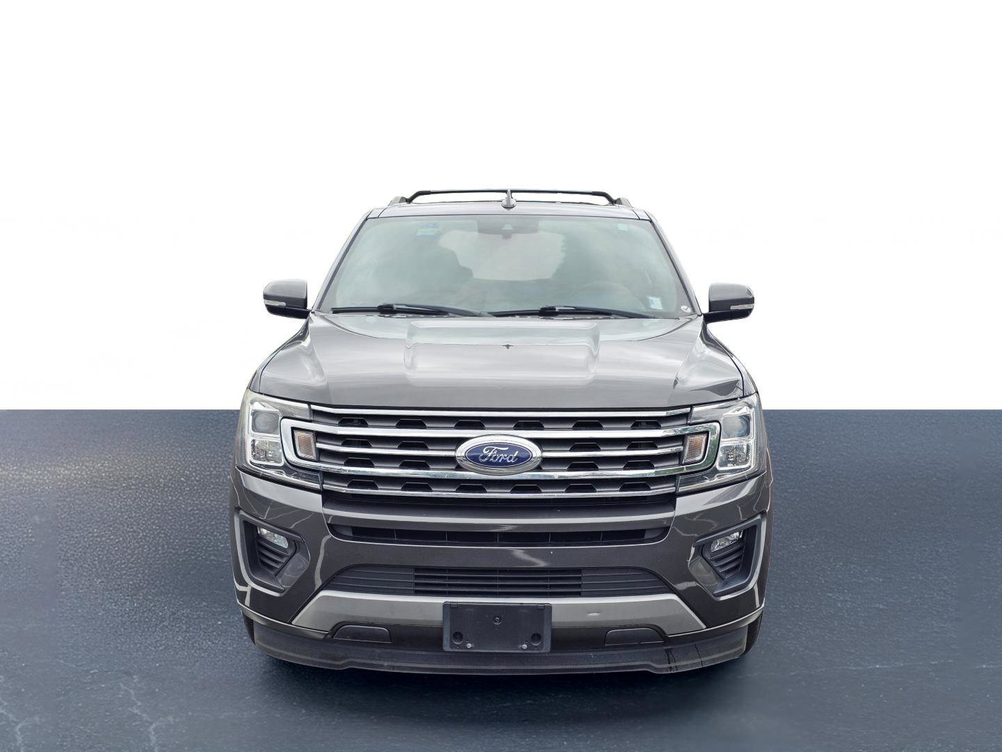 Used 2020 Magnetic Metallic Ford XLT image 2