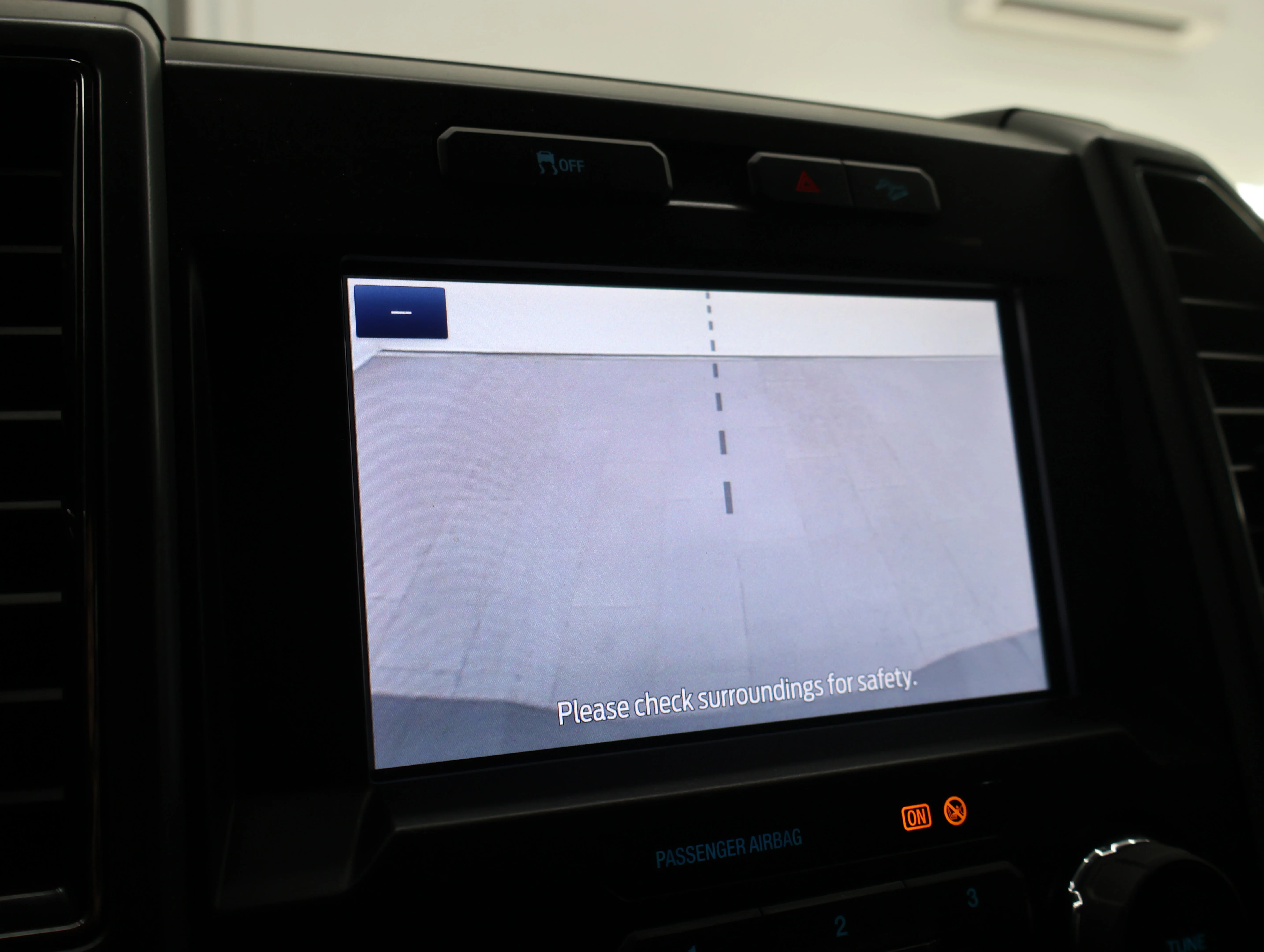Used 2021 Agate Black Metallic Ford XLT image 17
