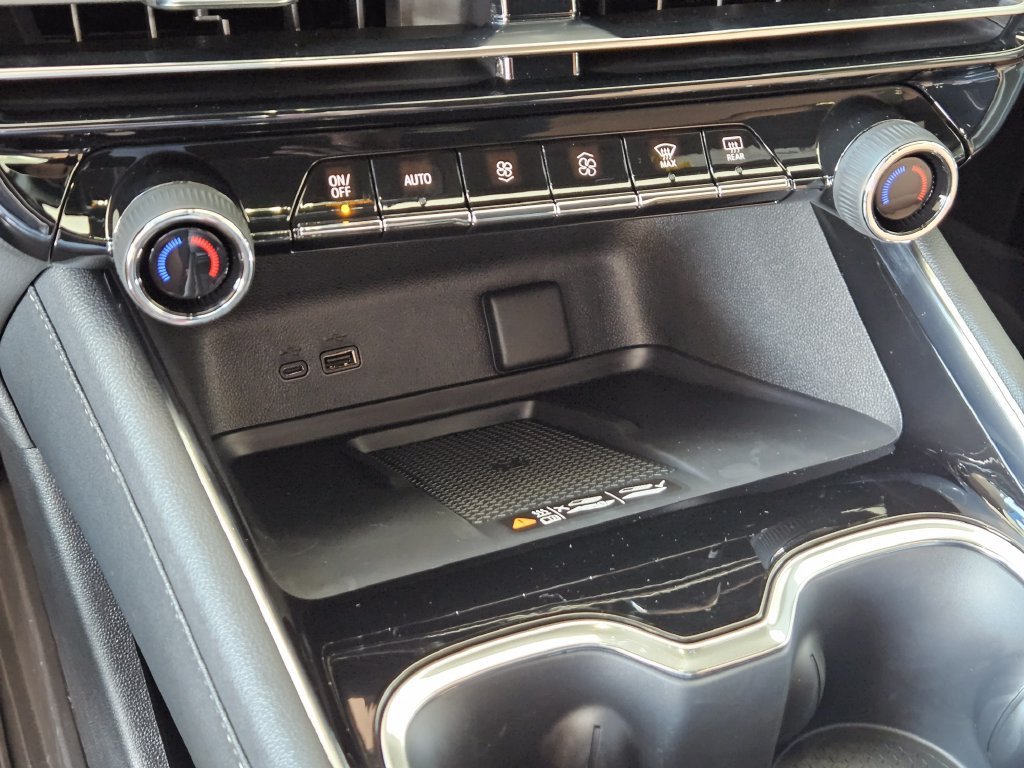 2027 Chevrolet Traverse Z71 - Photo 18