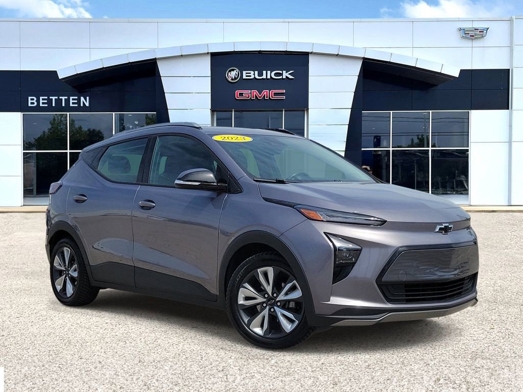 2023 Chevrolet Bolt EUV LT's photo