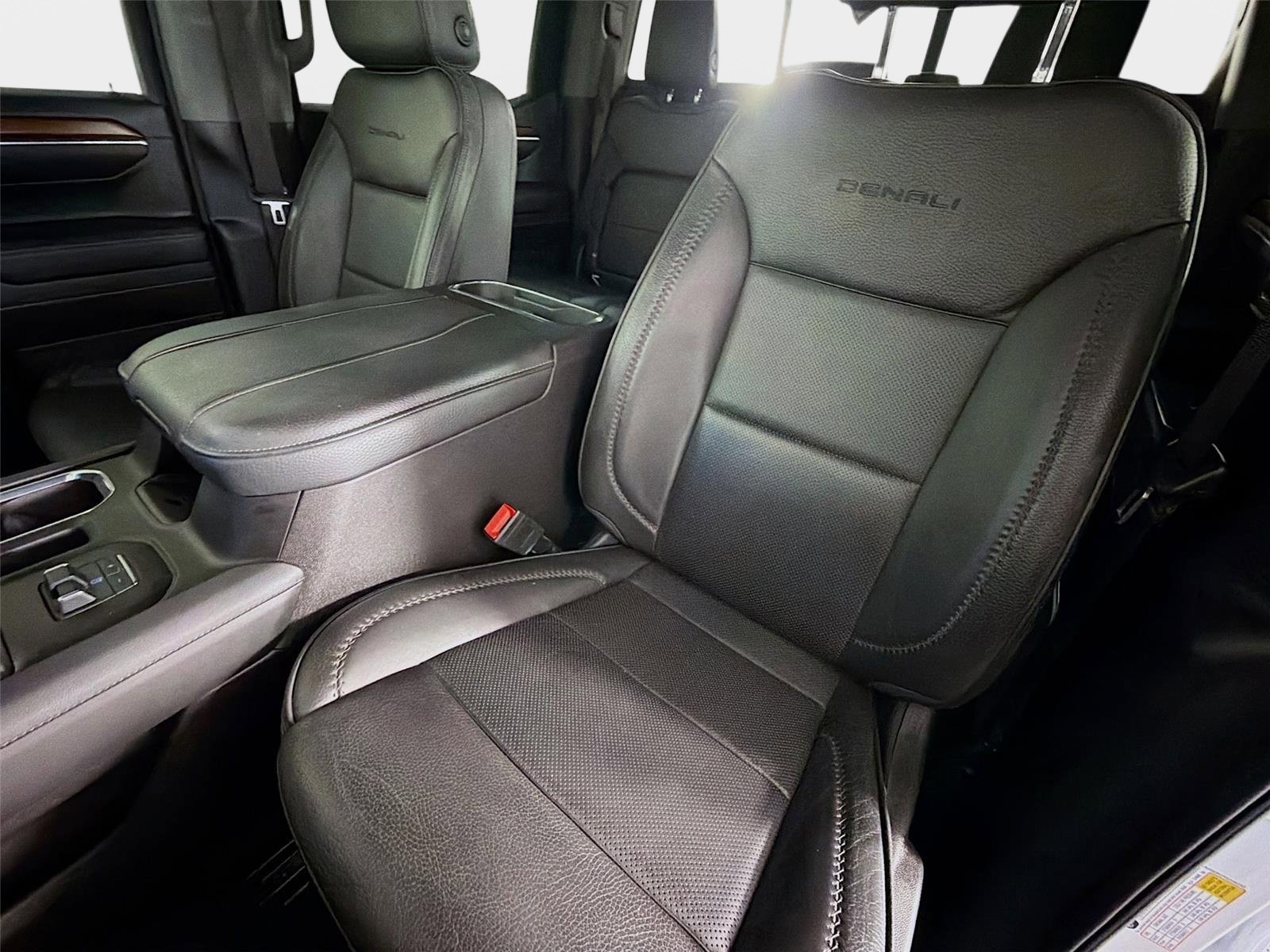 Used 2023 Summit White GMC Denali image 11