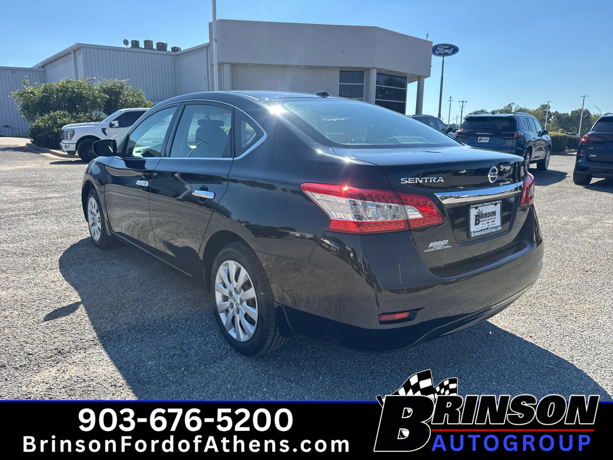 Used 2015 Super Black Nissan SV image 7