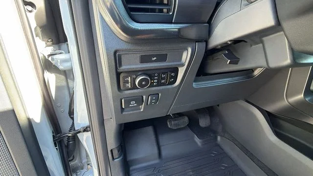 New 2026 Avalanche Ford Lariat® image 33