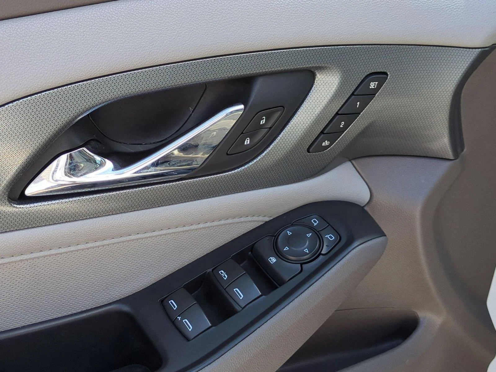 Used 2021 Summit White Chevrolet Premier image 16
