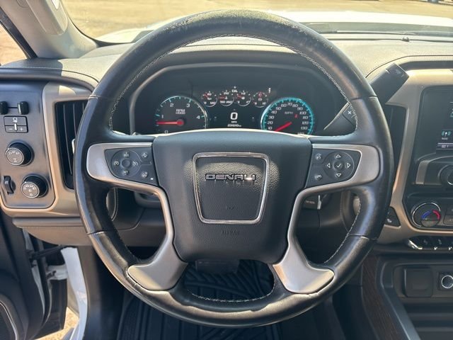 Used 2017 White GMC Denali image 27