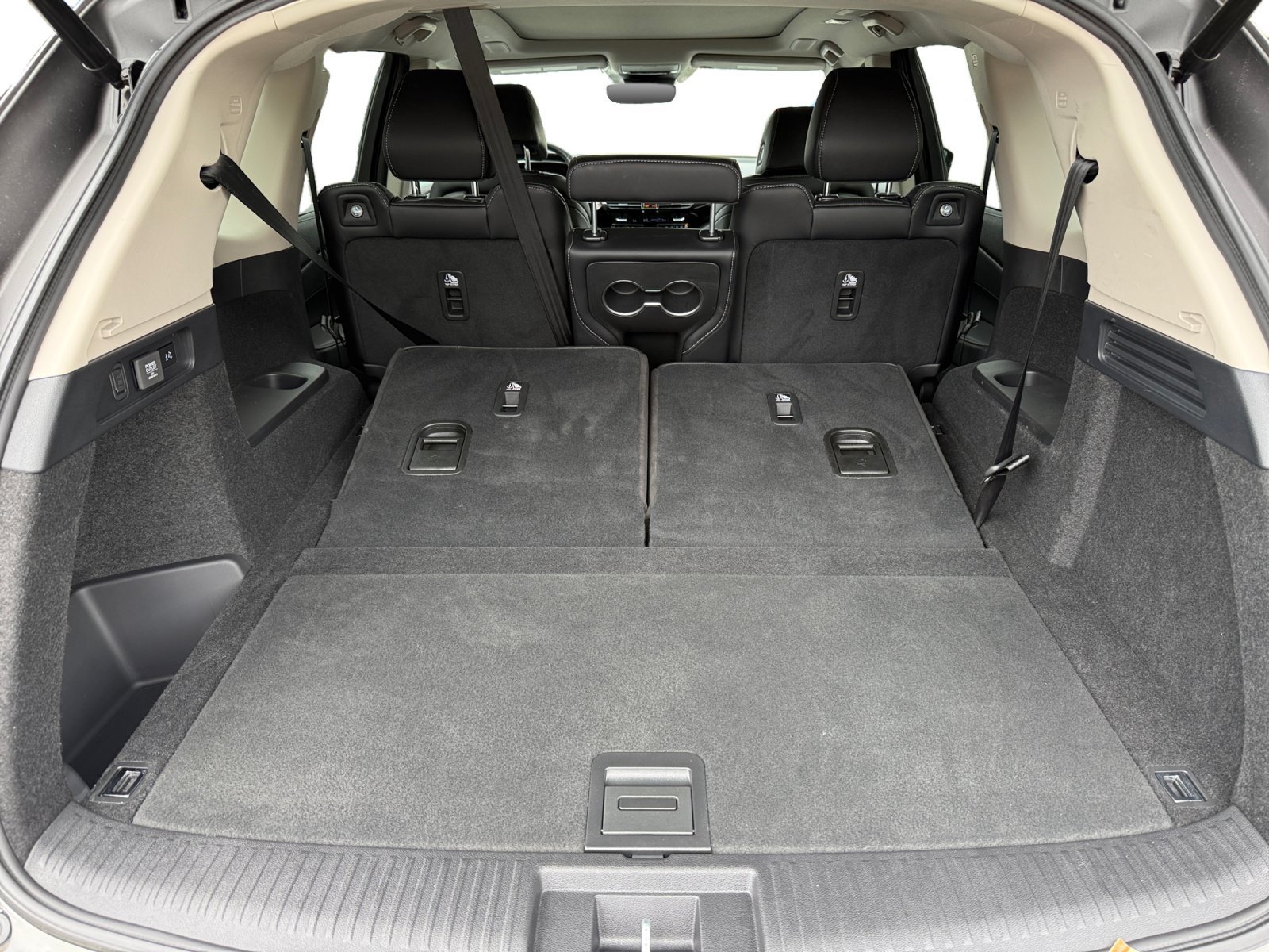 Used 2025 Liquid Carbon Metallic Acura Technology Package image 17