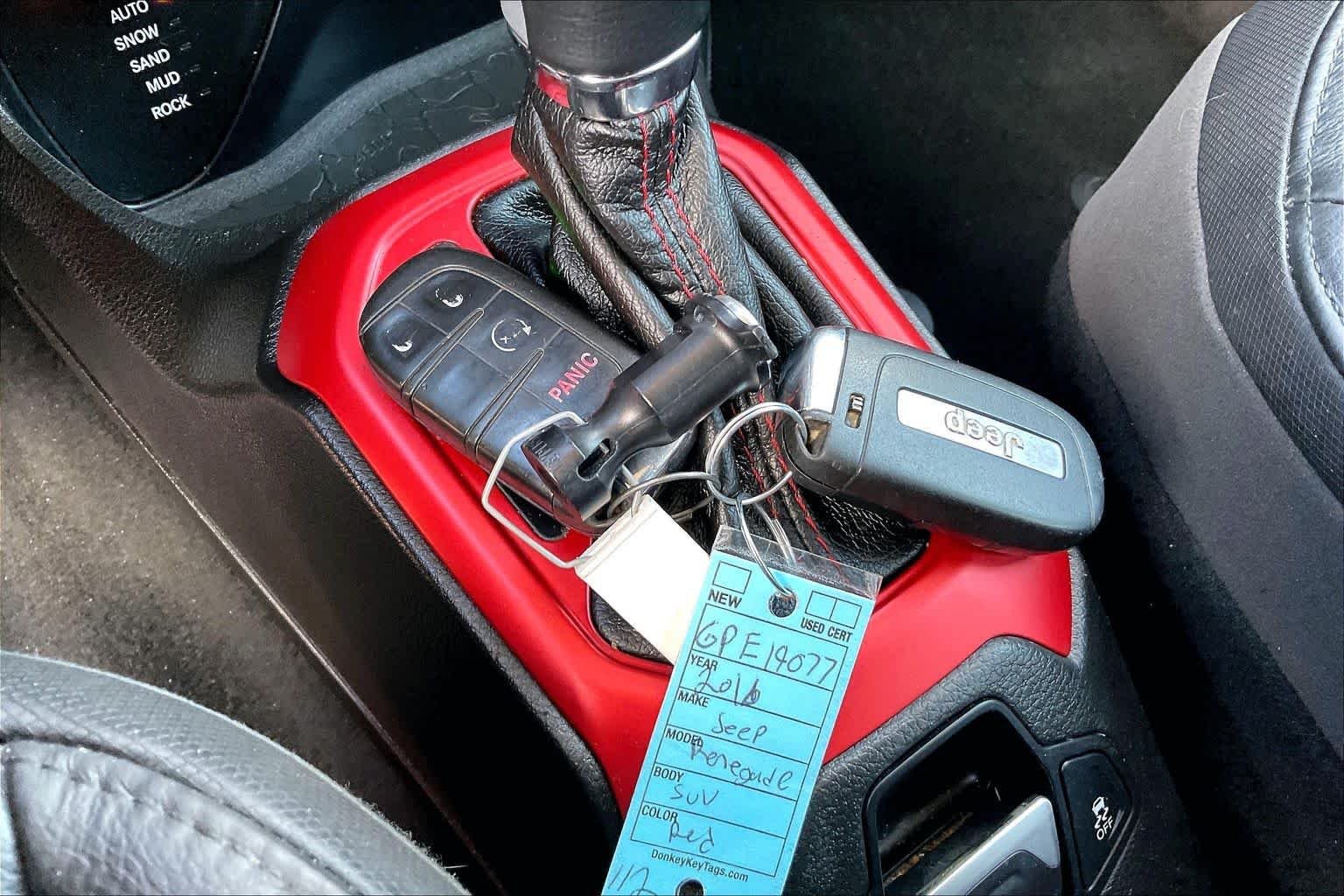 Used 2016 Colorado Red Jeep Trailhawk image 15