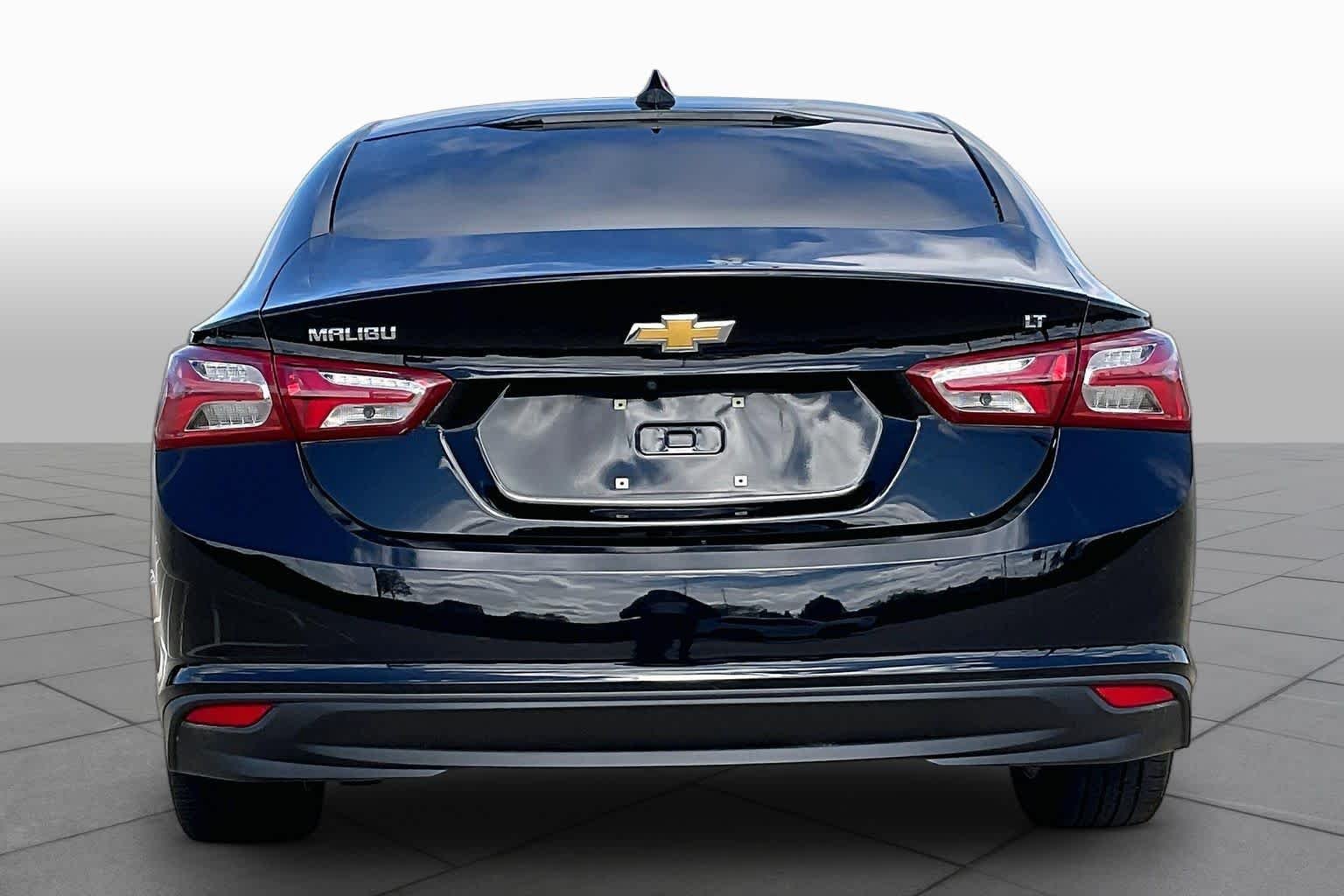 Used 2020 Mosaic Black Metallic Chevrolet LT image 5