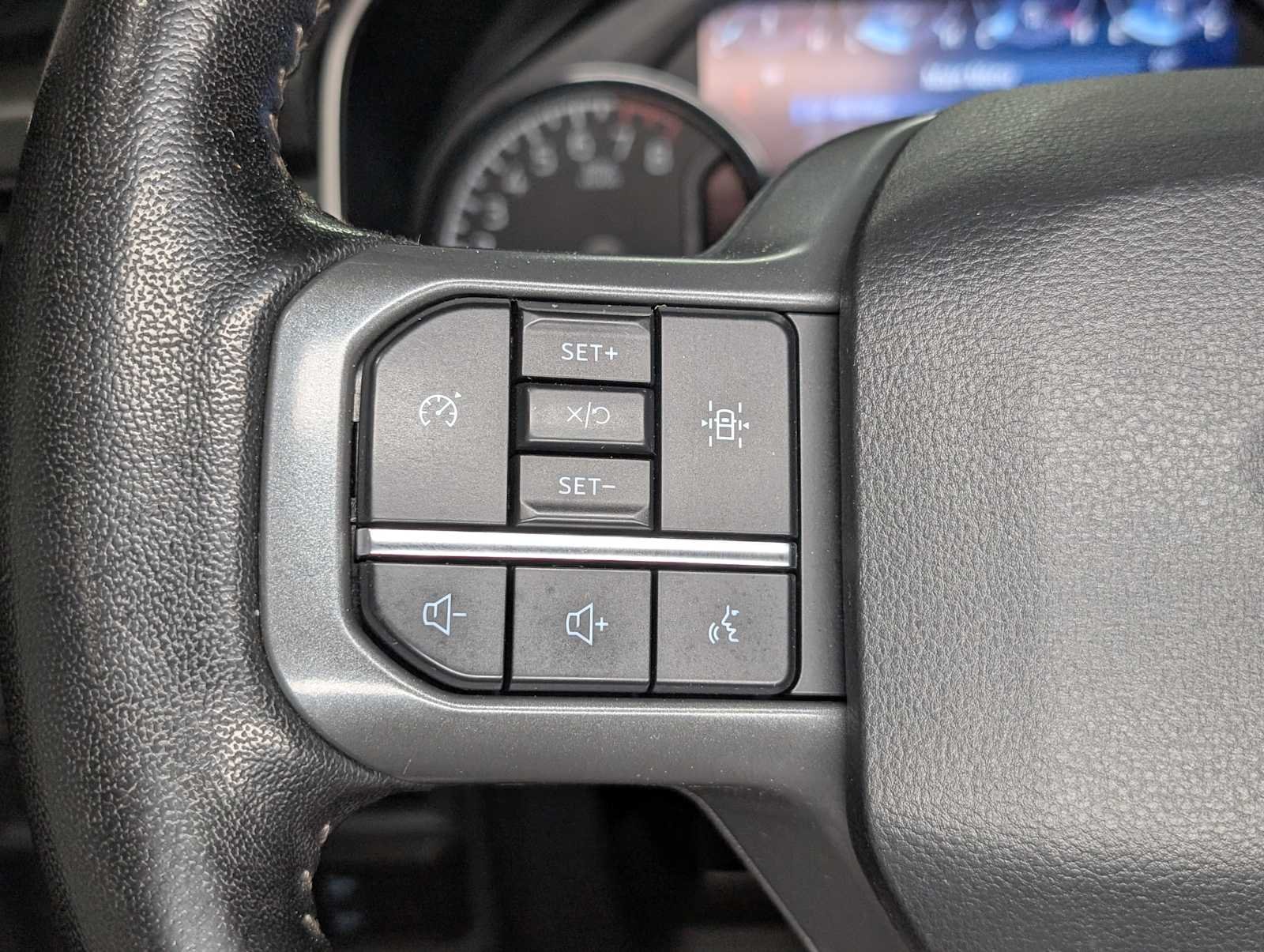 Used 2021 Agate Black Ford XLT image 39