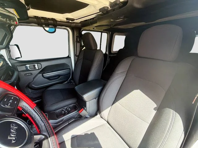 Used 2022 Silver Jeep Unlimited Sport Altitude image 23