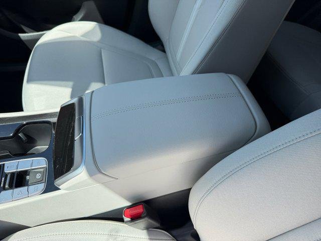 New 2026 Hampton Gray Hyundai SEL FWD image 34