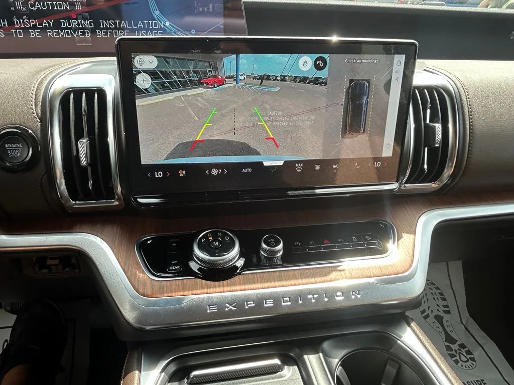 New 2027 Star White Metallic Tri-Coat Ford MAX King Ranch® image 17