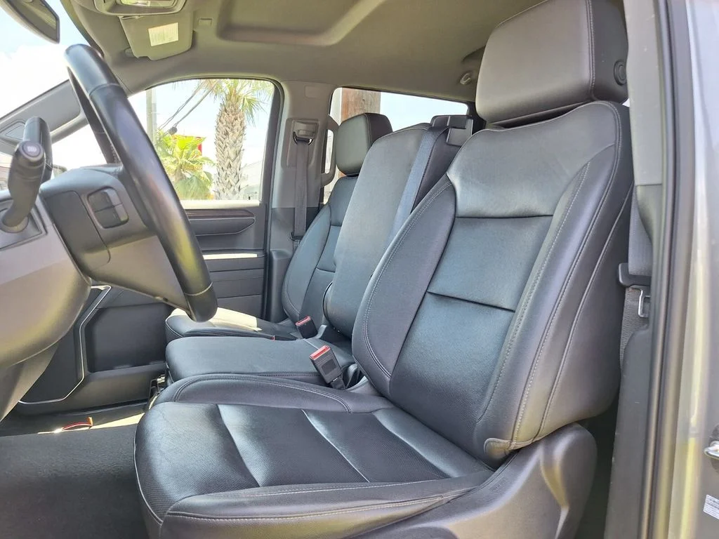 Used 2024 Silver GMC SLT image 22