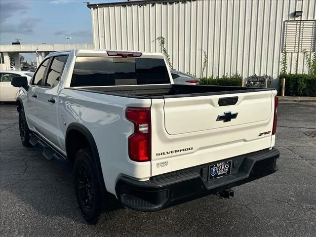 Used 2023 White Chevrolet ZR2 image 8