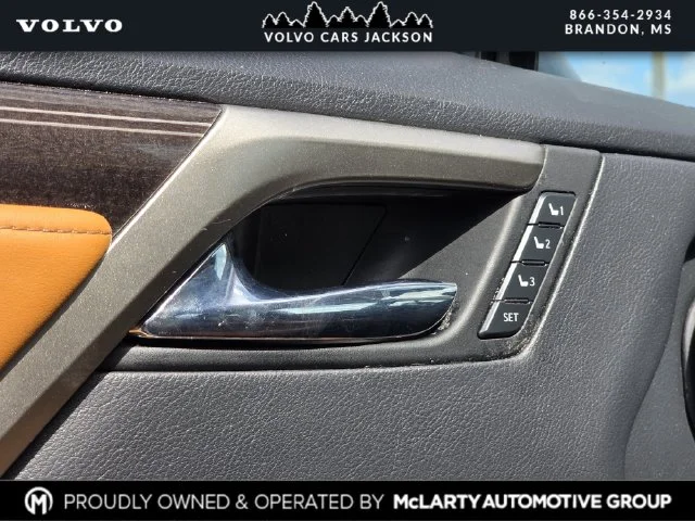 Used 2021 White Lexus 350 image 19