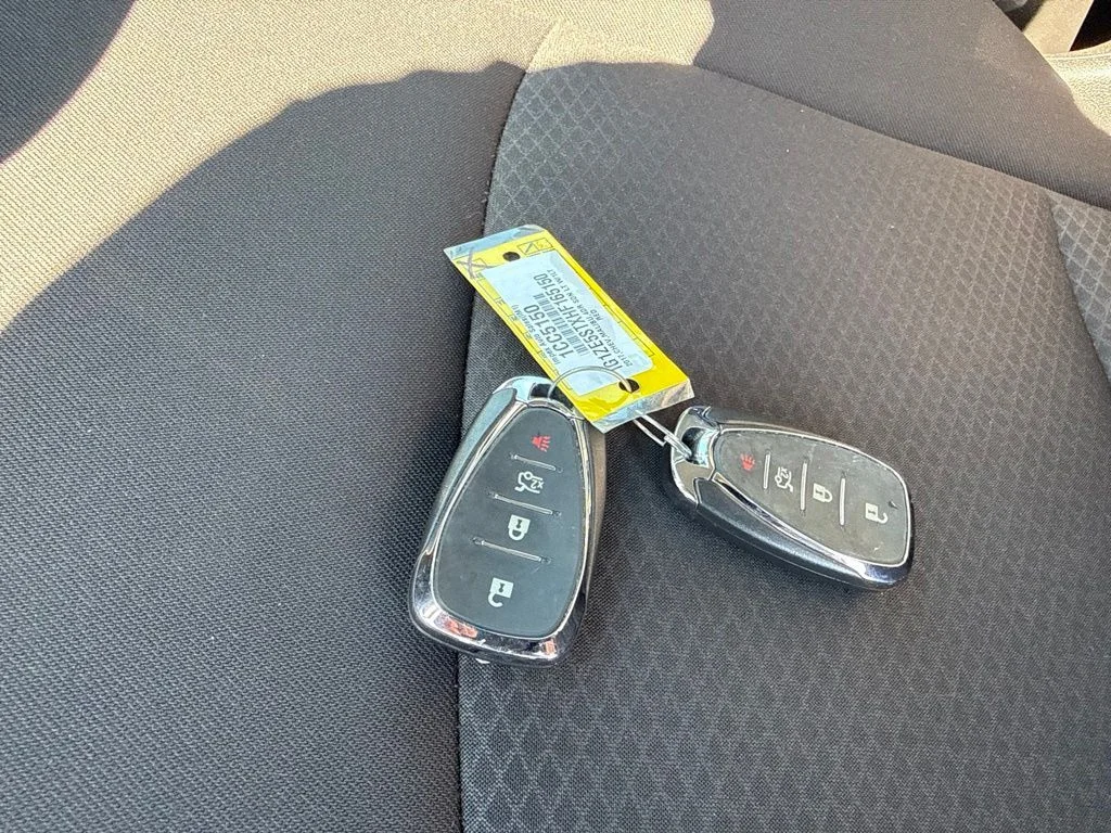 Used 2017 Red Chevrolet LT image 18