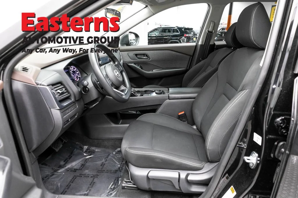 Used 2023 Black Nissan S image 14