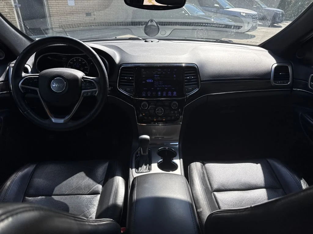 Used 2019 Blue Jeep Limited image 13