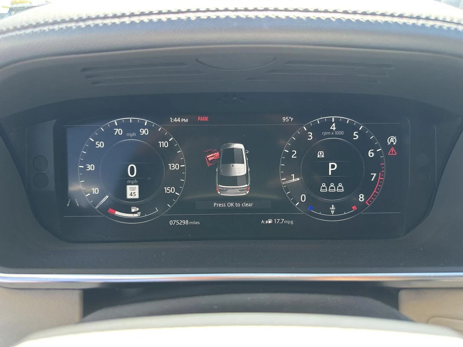Used 2019 Byron Blue Metallic Land Rover HSE image 24