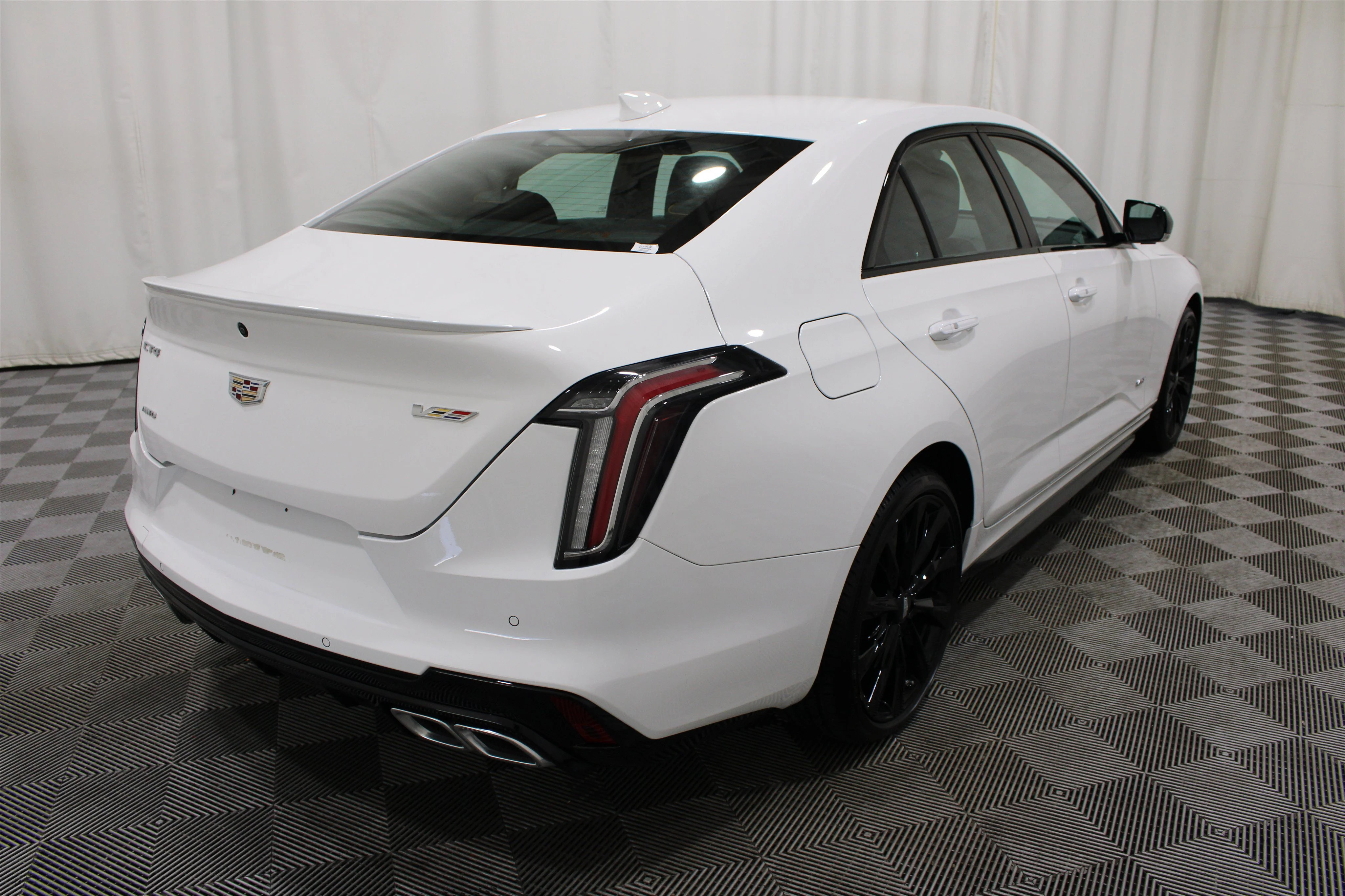 2025 Cadillac CT4 V-Series - Photo 30