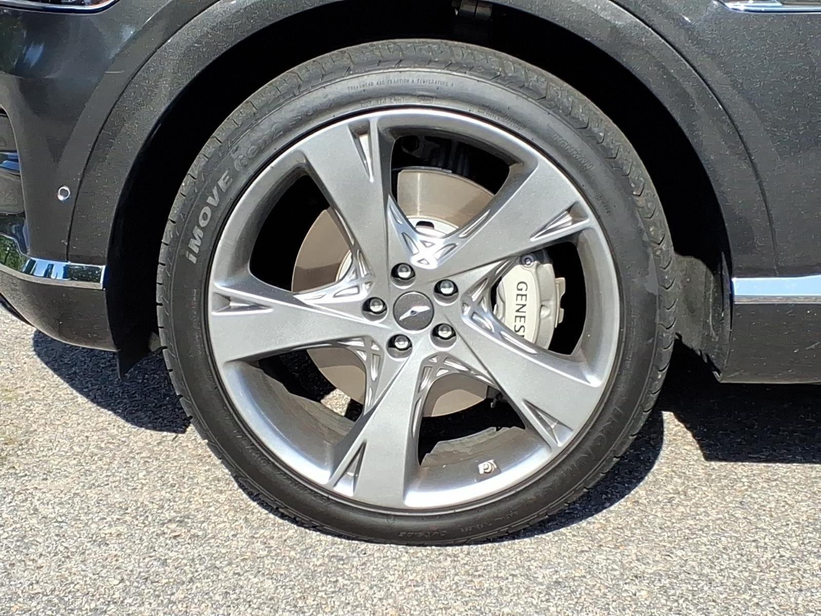 Used 2024 Makalu Gray Genesis  image 12