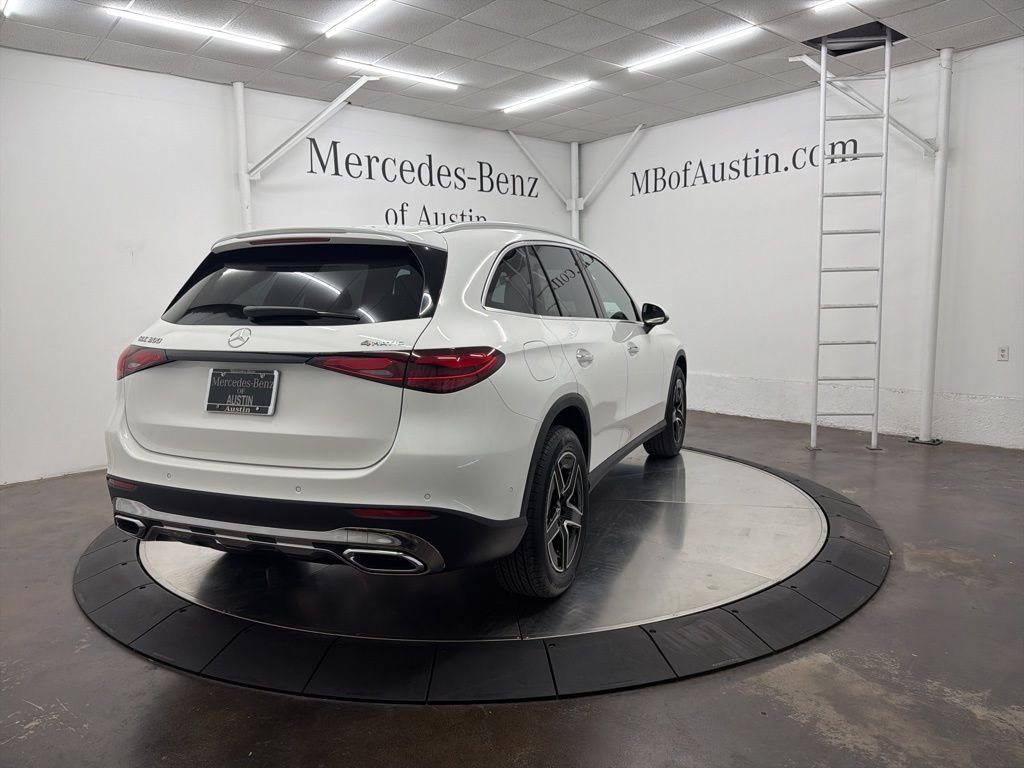 Used 2026 White Mercedes-Benz GLC 300 image 7