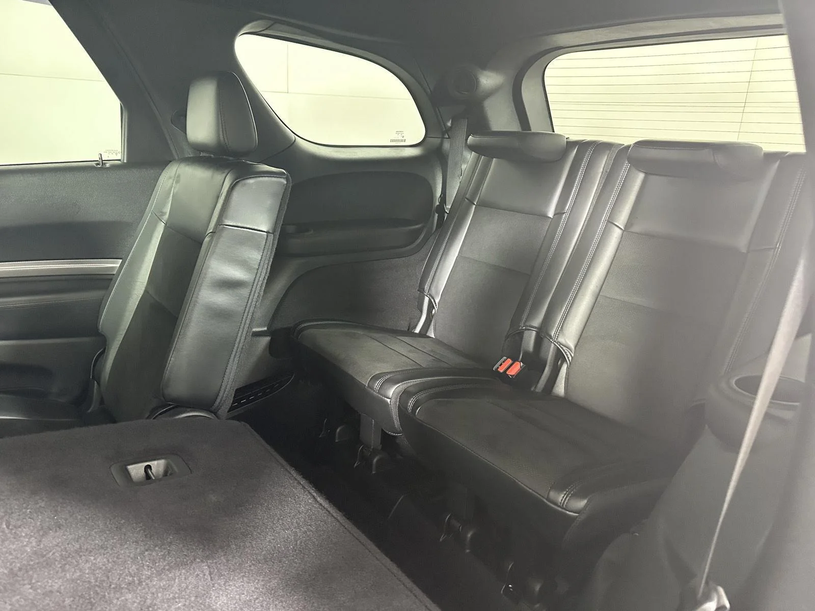 Used 2020 Granite Crystal Metallic Dodge R/T image 9