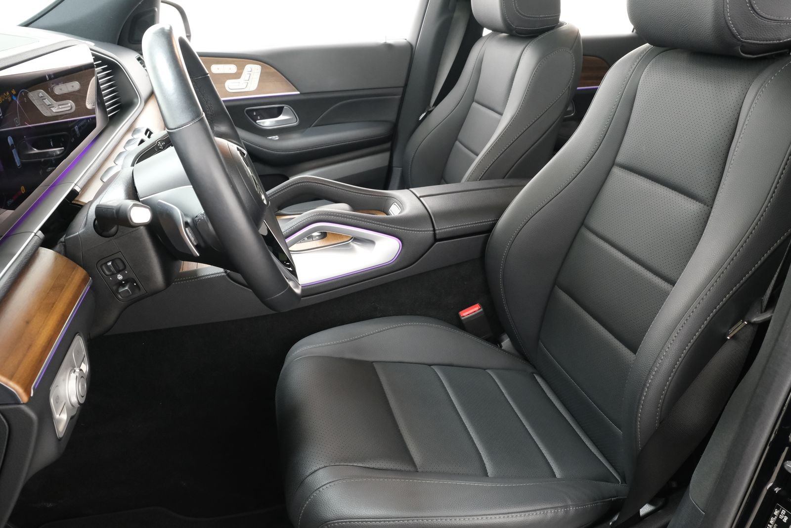 Used 2024 Obsidian Black Metallic Mercedes-Benz GLE 450 image 31