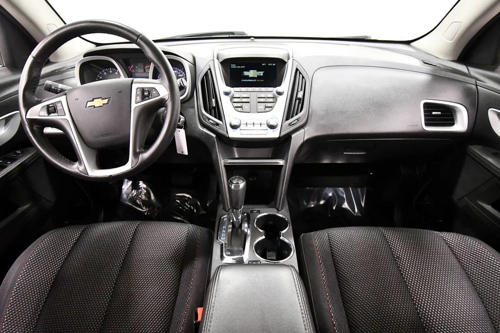 Used 2017 Silver Chevrolet LT image 3