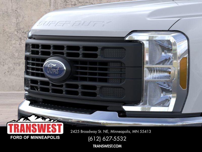 New 2026 Oxford White Ford F-350® XL image 17