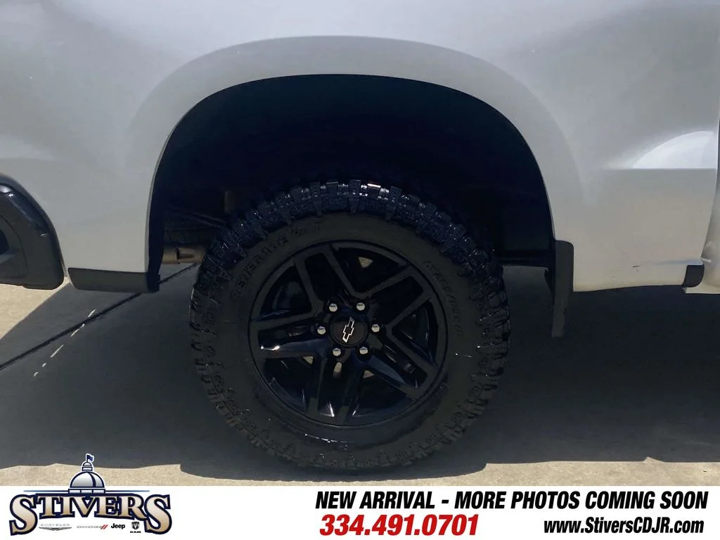 Used 2024 White Chevrolet Custom Trail Boss image 44