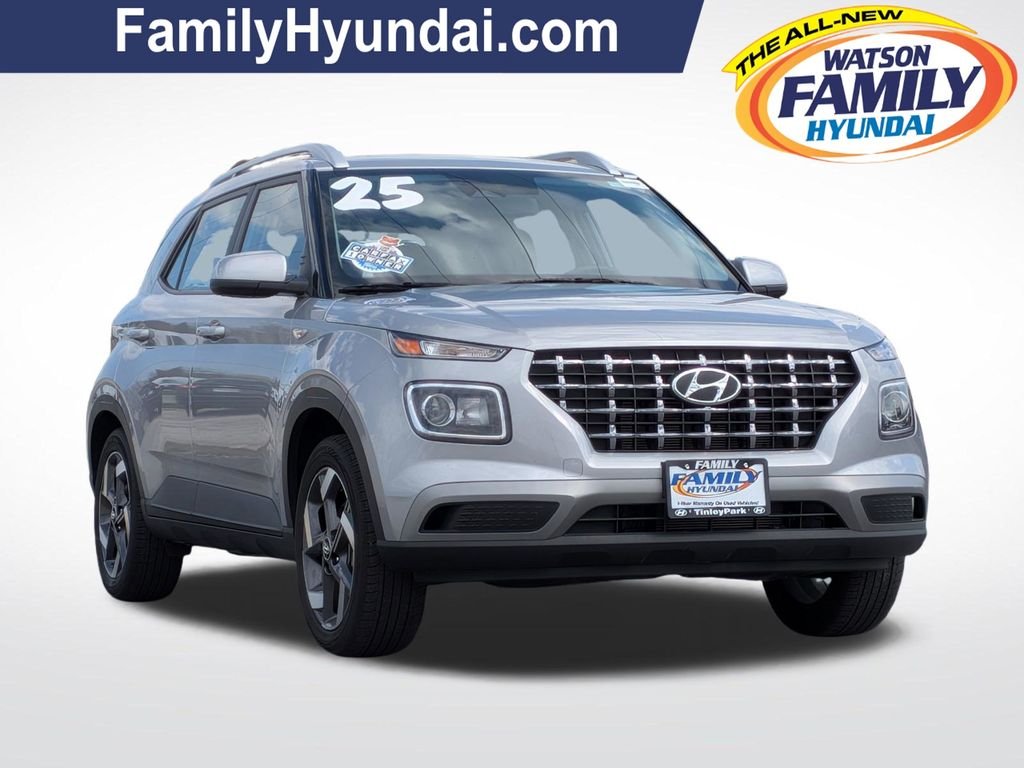 2025 Hyundai Venue SEL IVT's photo